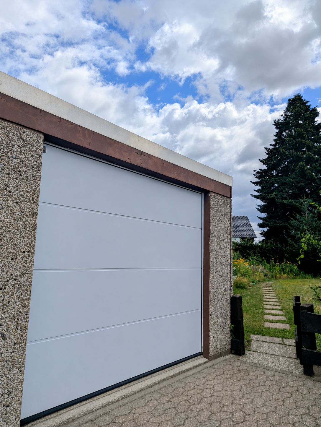 Garage 2